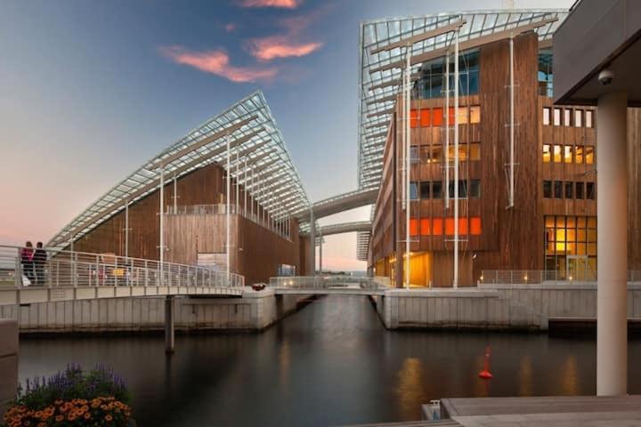 Exclusive Apartment, Sea View To Oslo Fjord, Located On Water In Oslo Center Экстерьер фото